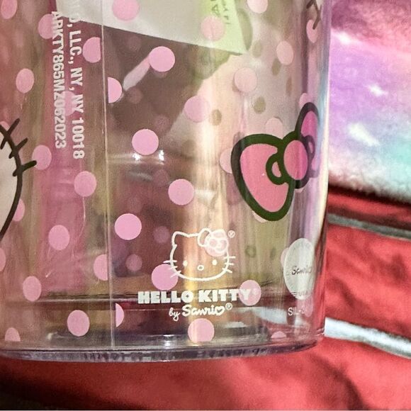 Hello Kitty Glitter Acrylic Travel Cup - Picture 5 of 7